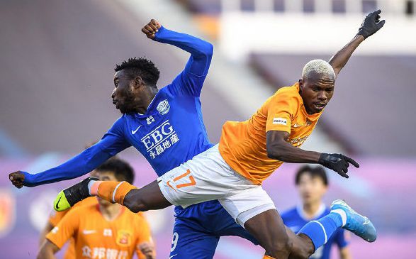 主力中场受伤，争冠前景雪上加霜的简单介绍