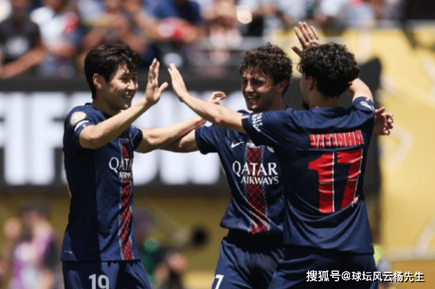 巴黎圣日耳曼大胜对手，积分榜领先的简单介绍