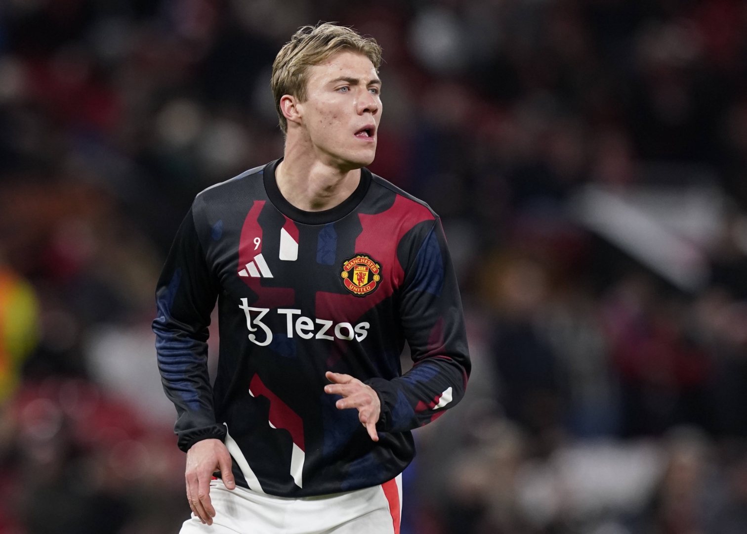 那不勒斯中场表现抢眼，球队整体崛起的简单介绍