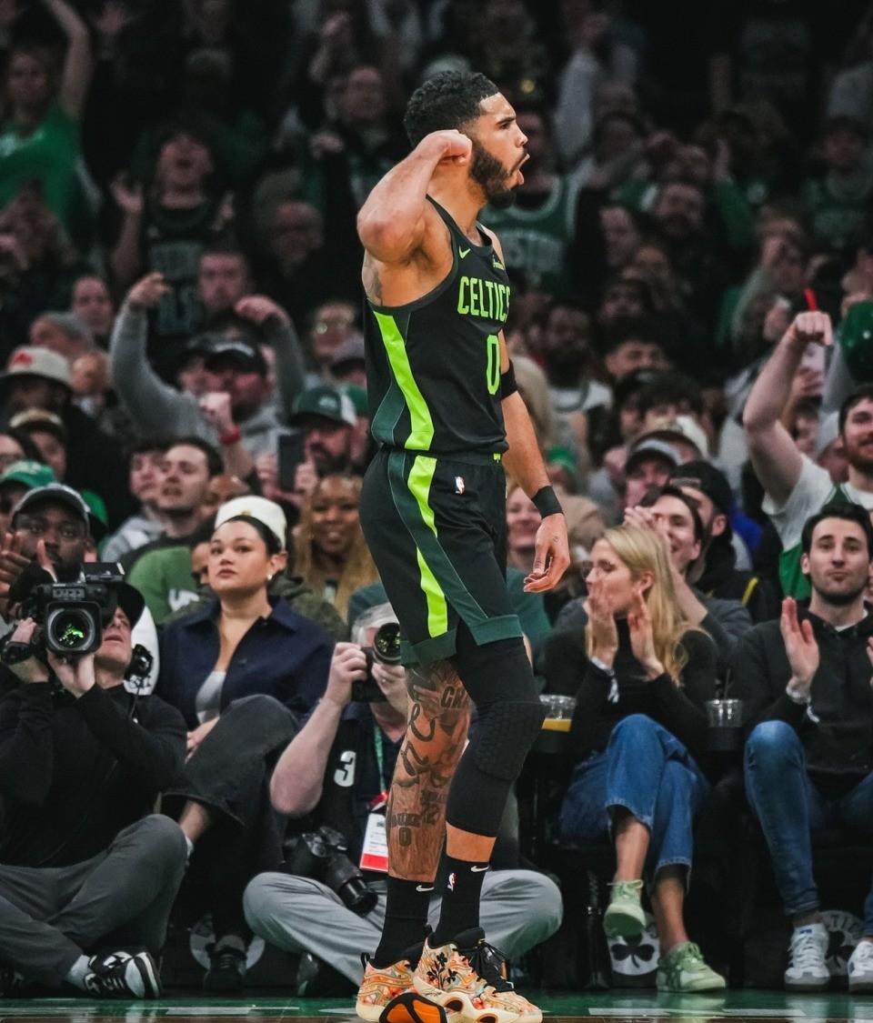 开云体育亚洲官网-包含热火客场逆转凯尔特人，豪取四连胜的词条