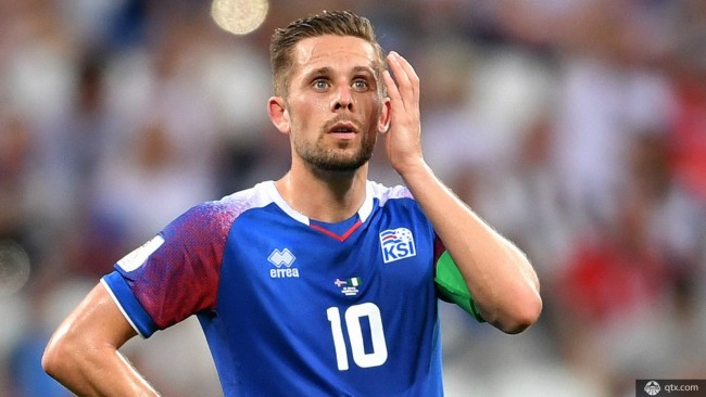 开云体育直播-冰岛队逆转战胜摩尔多瓦，淘汰赛接近