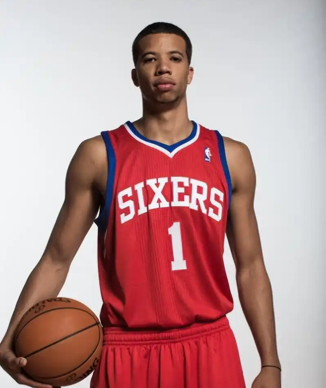 关于震撼球员个人表现炽热篮球王国，登上巅峰的信息