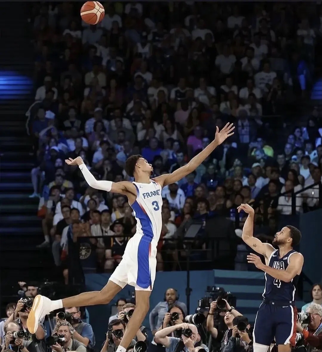 开云体育亚洲官网-热门篮球联赛震撼上演，球队实力较技的简单介绍