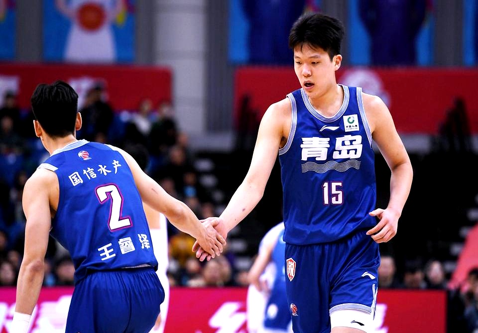 开云体育入口-青岛男篮力克海南队，晋级半决赛