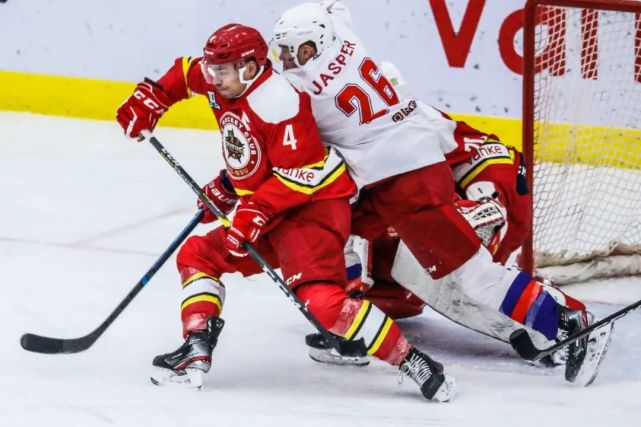 包含未来之星！新秀菜鸟砍下超高得分的词条