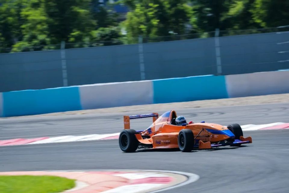 开云体育平台-众多豪强集结，赛场烽火不断的简单介绍