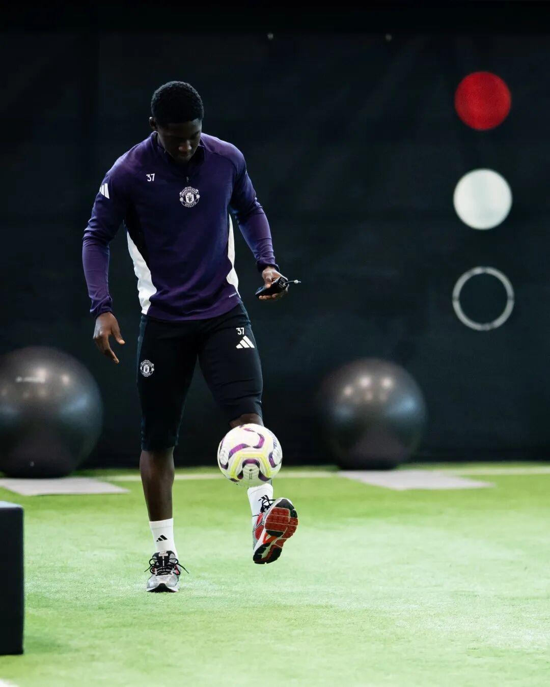 曼联客场战平，遗憾无缘全胜