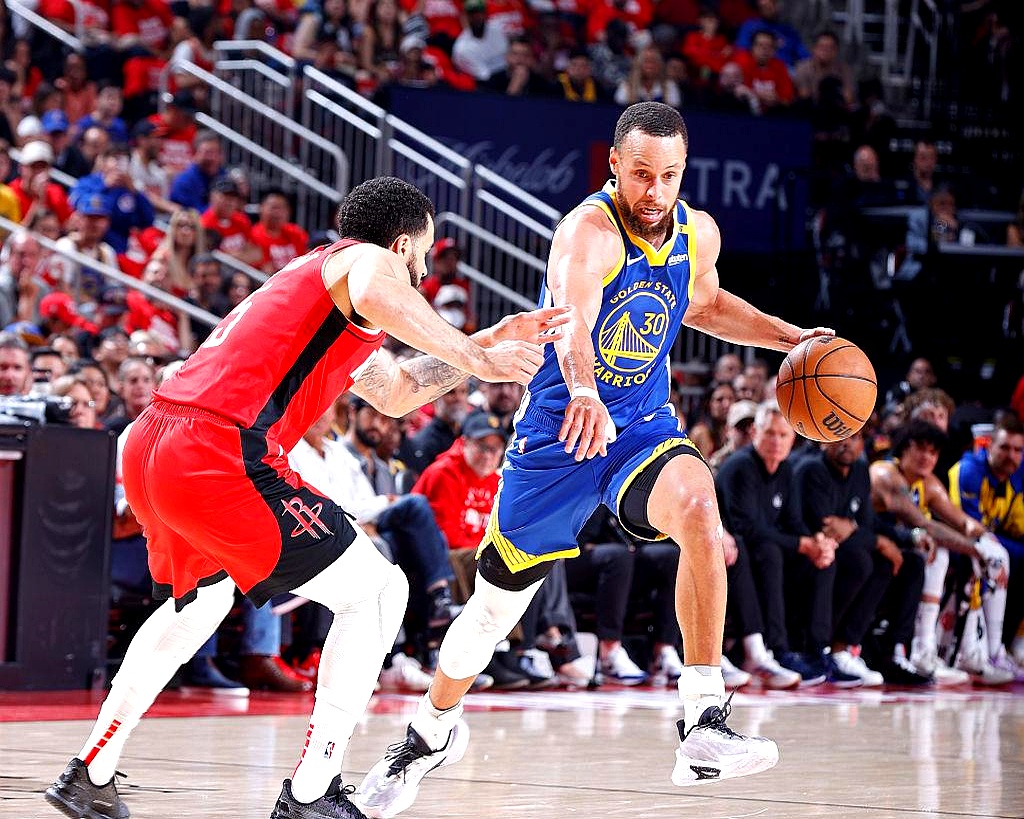 开云体育网页版-火箭队客场击败对手，绝杀得分获胜