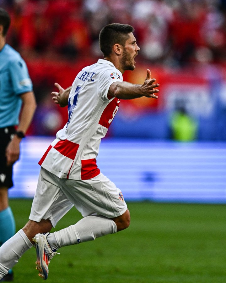 克罗地亚国家队备战备战备战，备战士气高昂备战的简单介绍