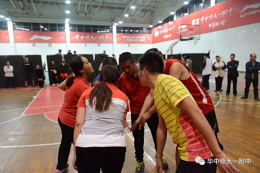 关于竞赛情节扣人心弦，引发全场欢呼声的信息